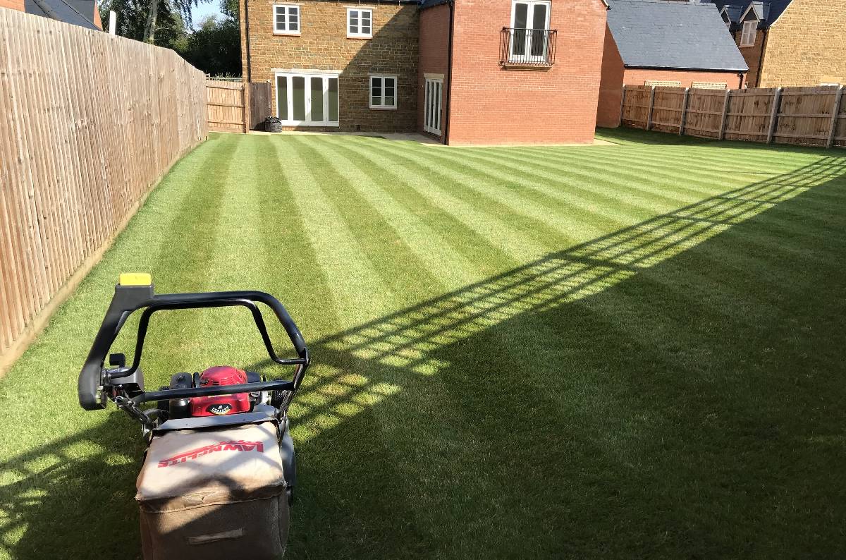 Lawn Mowing Services Caroline Springs