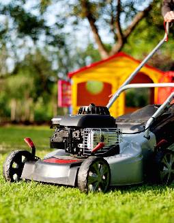 Affordable lawn mowing Fraser Rise Vic